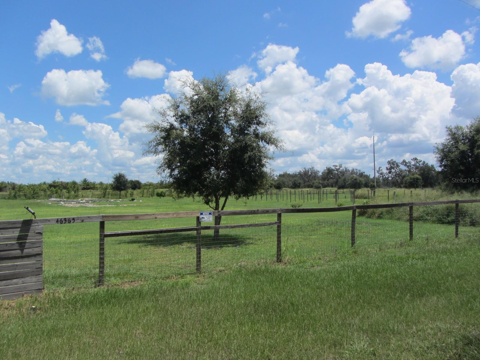 Image 21 of 33 For 46365 State Road 64 E