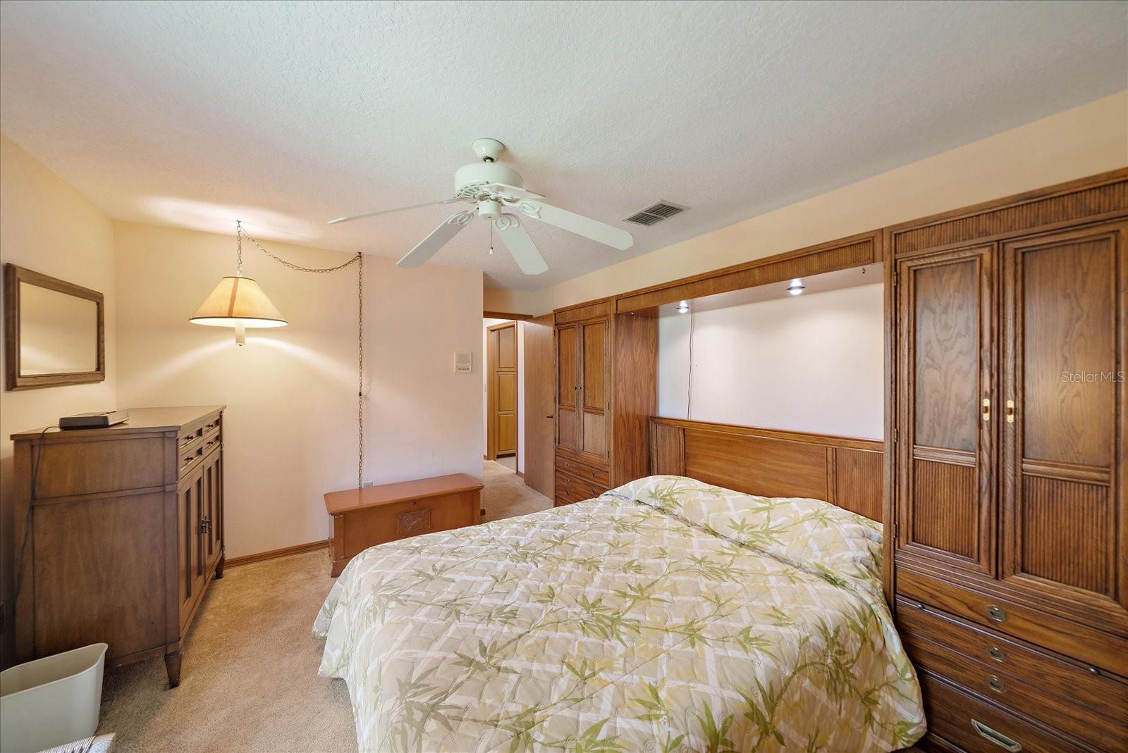 Image 41 of 65 For 2910 Old Orchard Lane