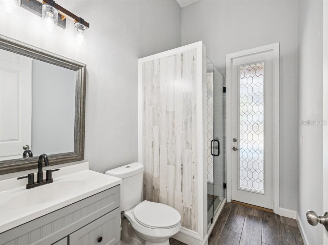Listing photo id 16 for 20115 Shady Hill Lane
