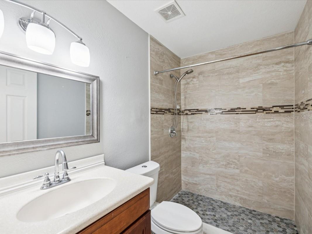 Listing photo id 37 for 20115 Shady Hill Lane