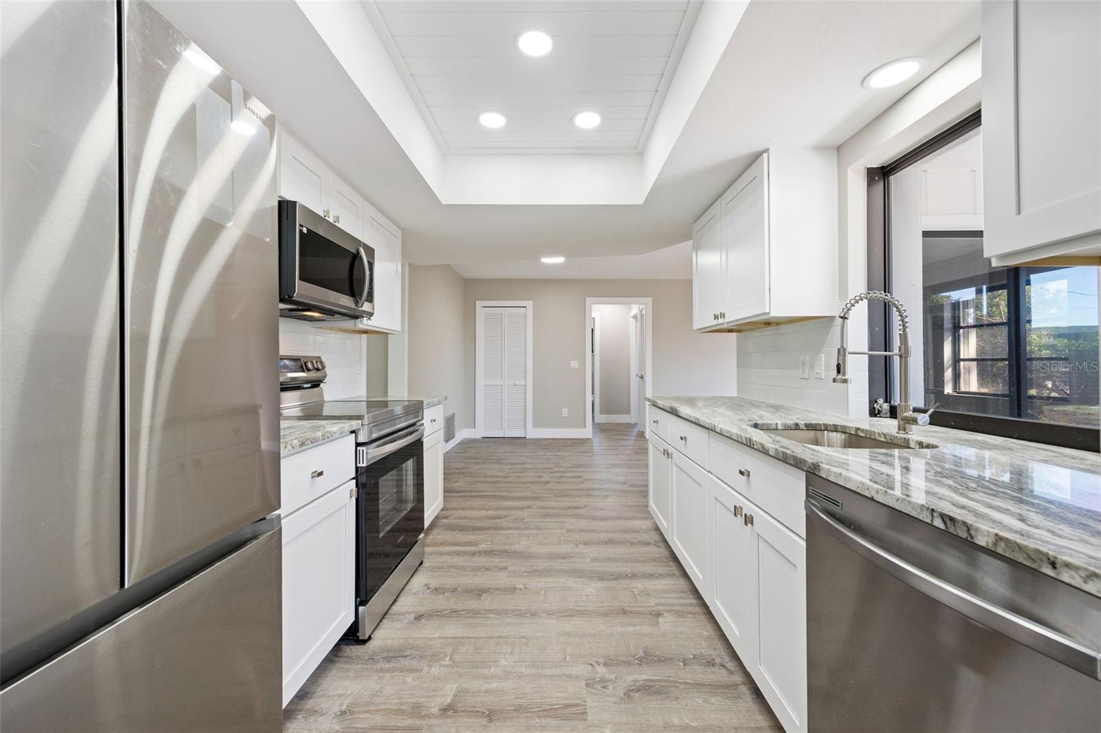 Image 9 of 43 For 1951 Greenlawn Drive
