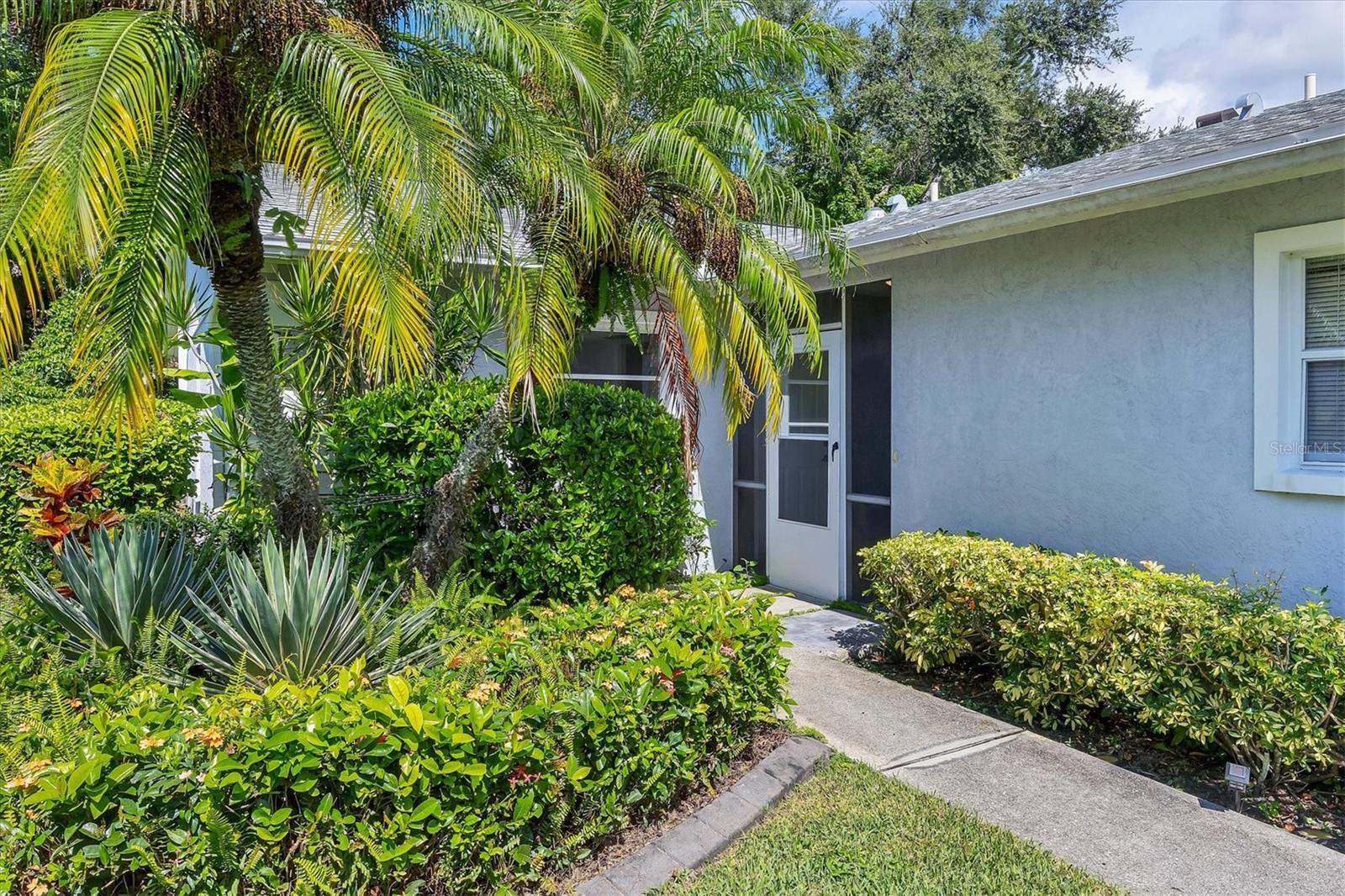 Image 3 of 45 For 5920 Bonaventure Place