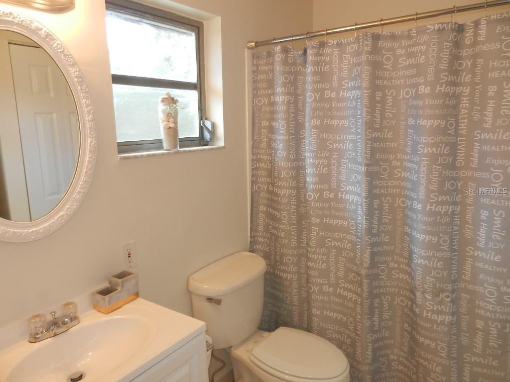 Image 10 of 31 For 210 Amherst Avenue 100