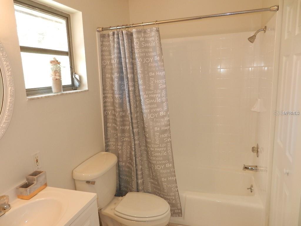 Image 11 of 31 For 210 Amherst Avenue 100