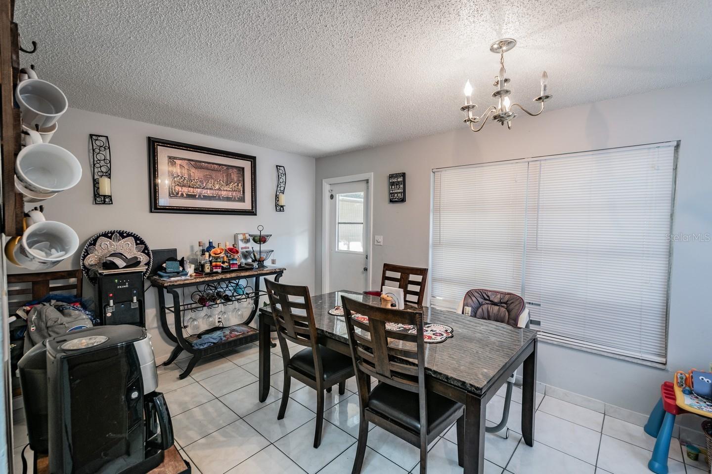 Image 18 of 31 For 210 Amherst Avenue 100
