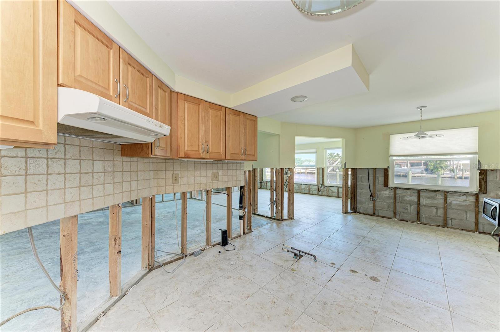 Image 17 of 57 For 517 68th Street