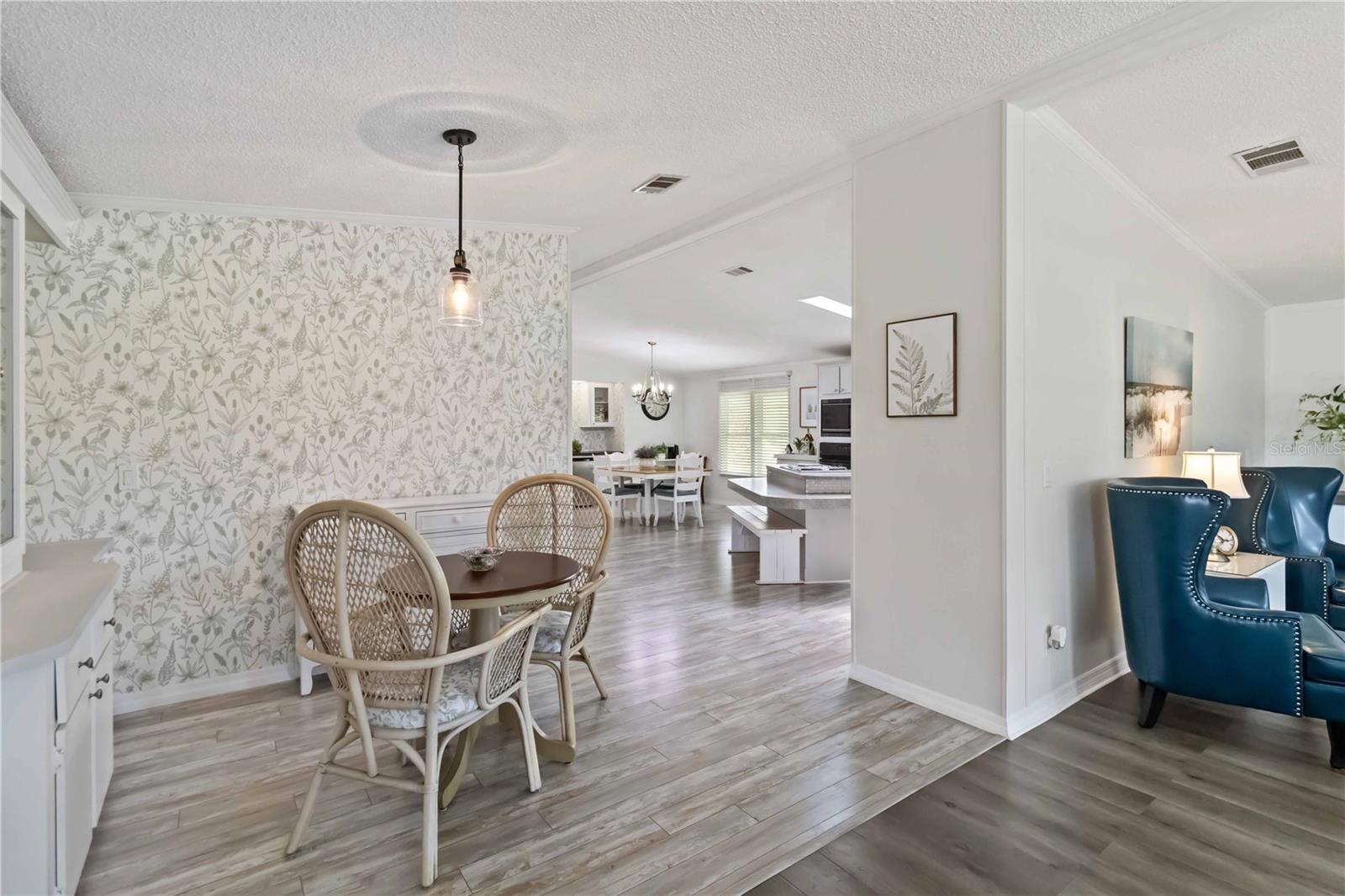 Image 14 of 47 For 8534 Countess Avenue Circle