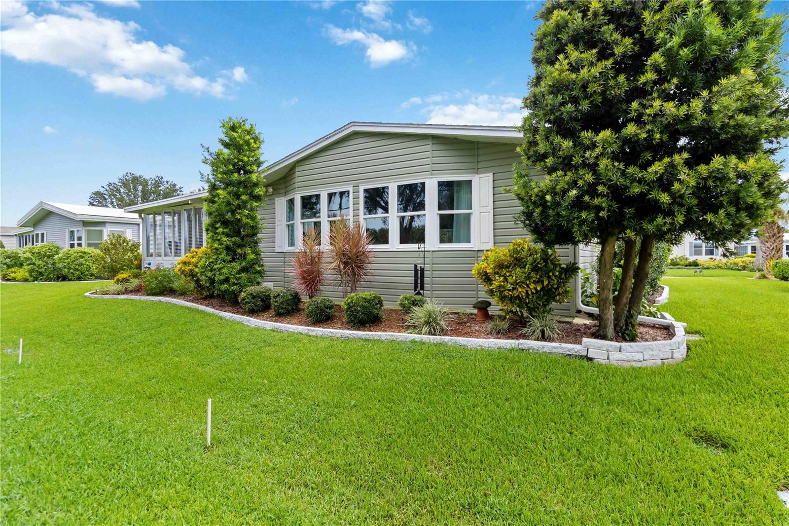 Image 33 of 47 For 8534 Countess Avenue Circle