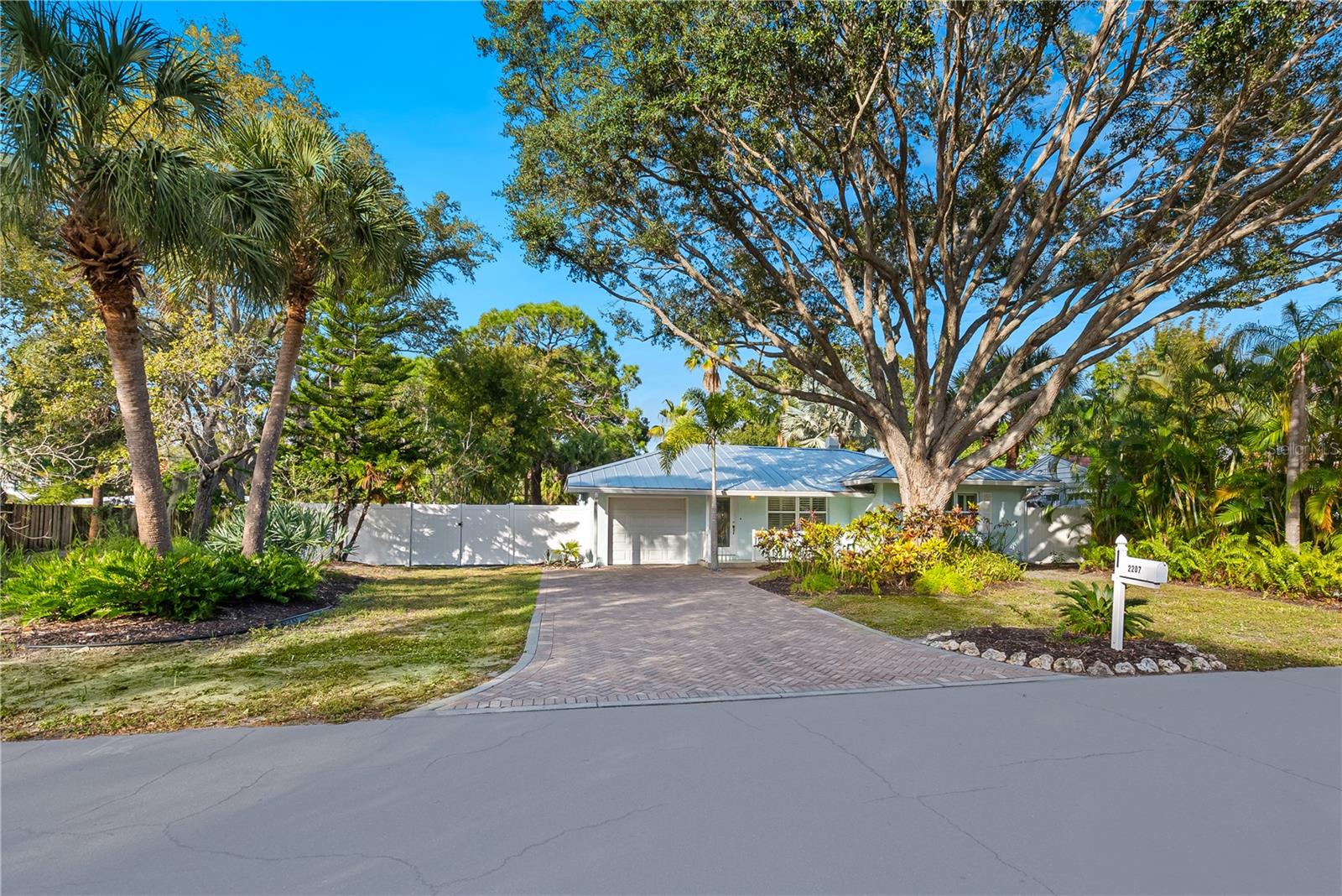 Image 33 of 34 For 2207 Clematis Street