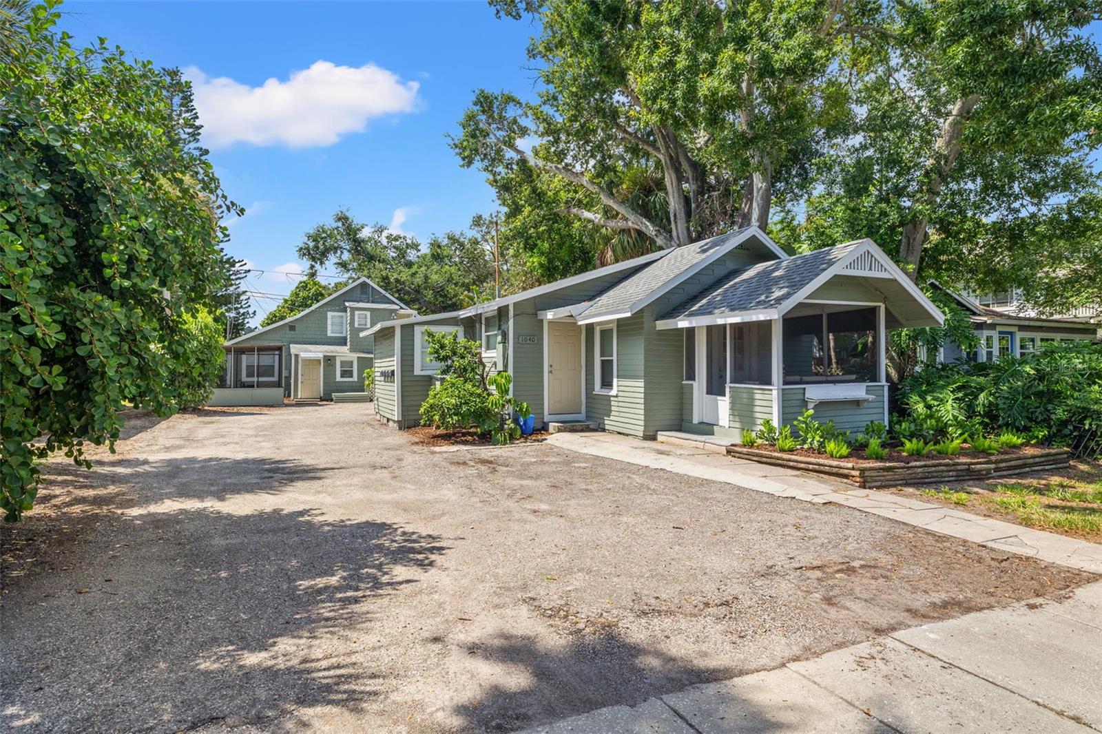 Details for 1040 19th Avenue N, ST PETERSBURG, FL 33704