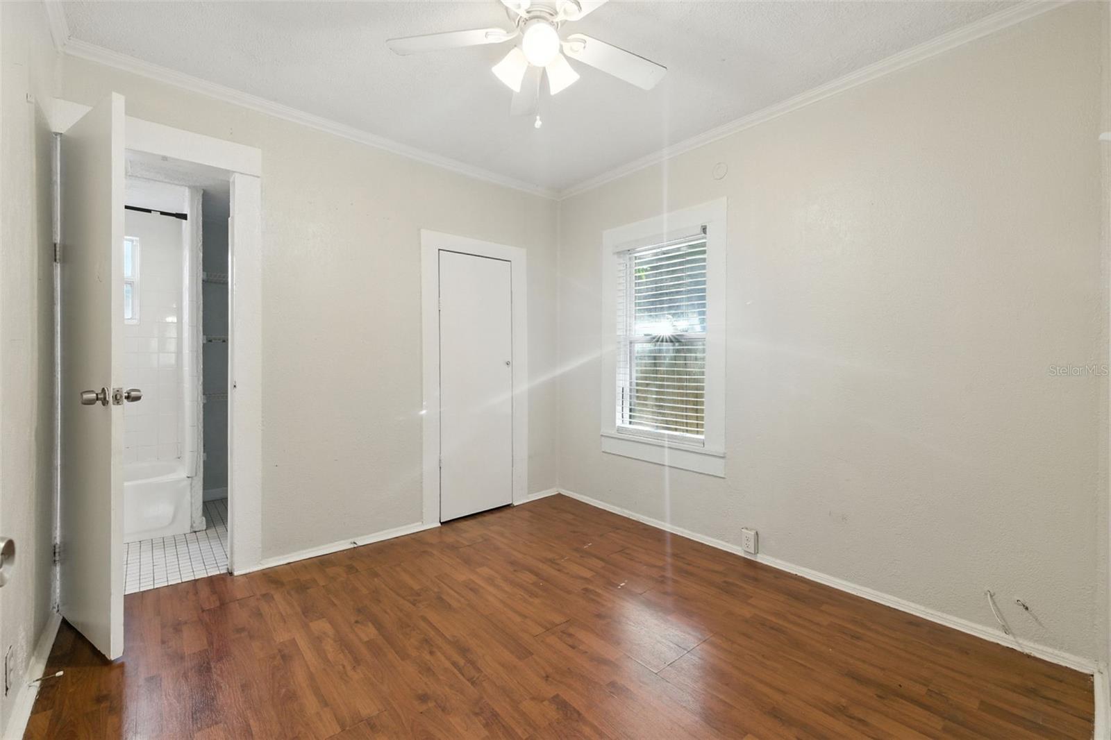 Image 10 of 42 For 1040 19th Avenue N