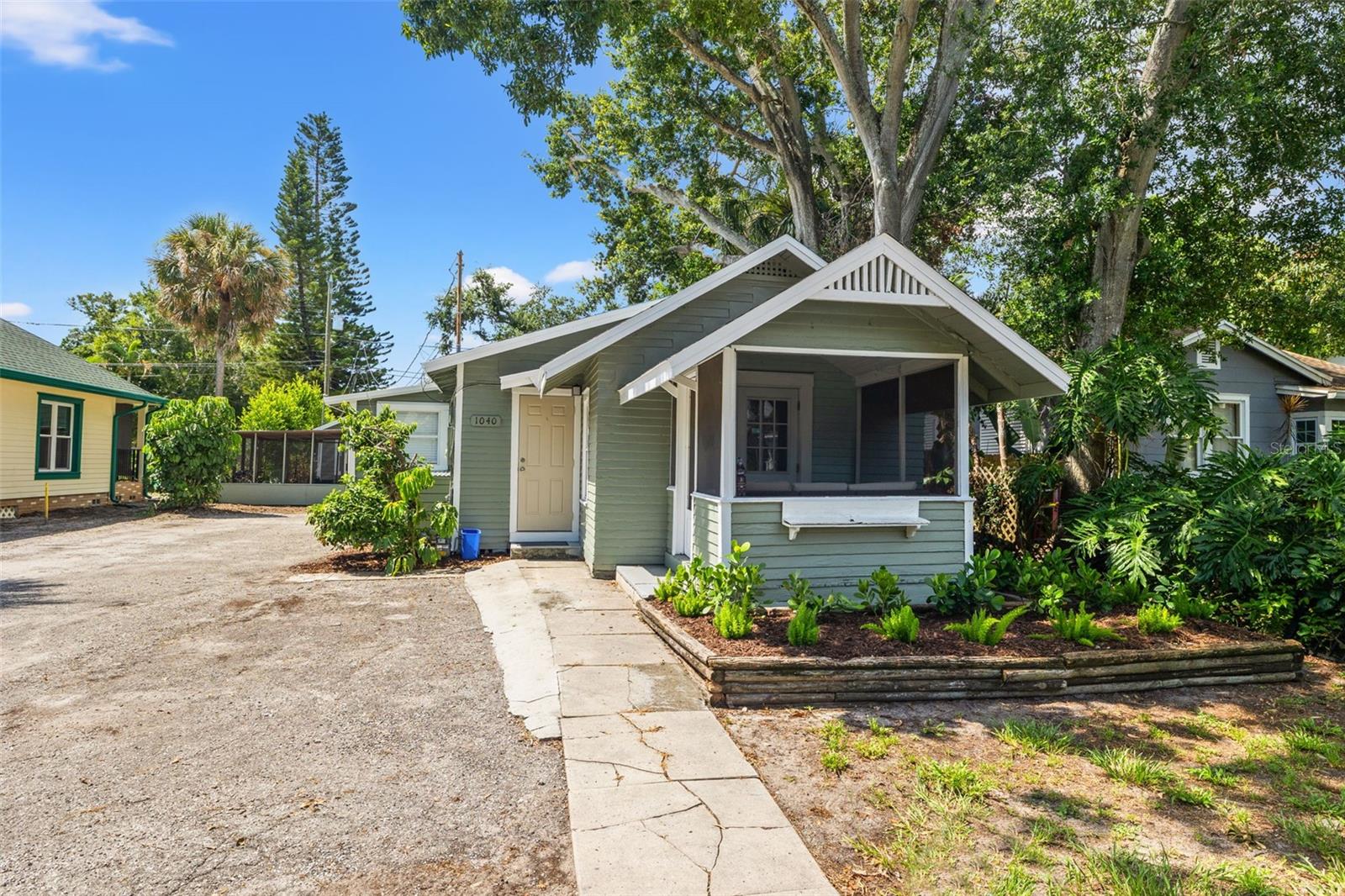 Image 2 of 42 For 1040 19th Avenue N