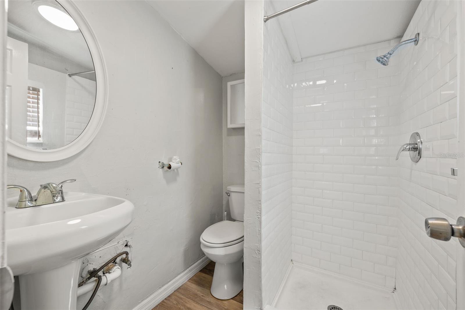 Image 35 of 42 For 1040 19th Avenue N