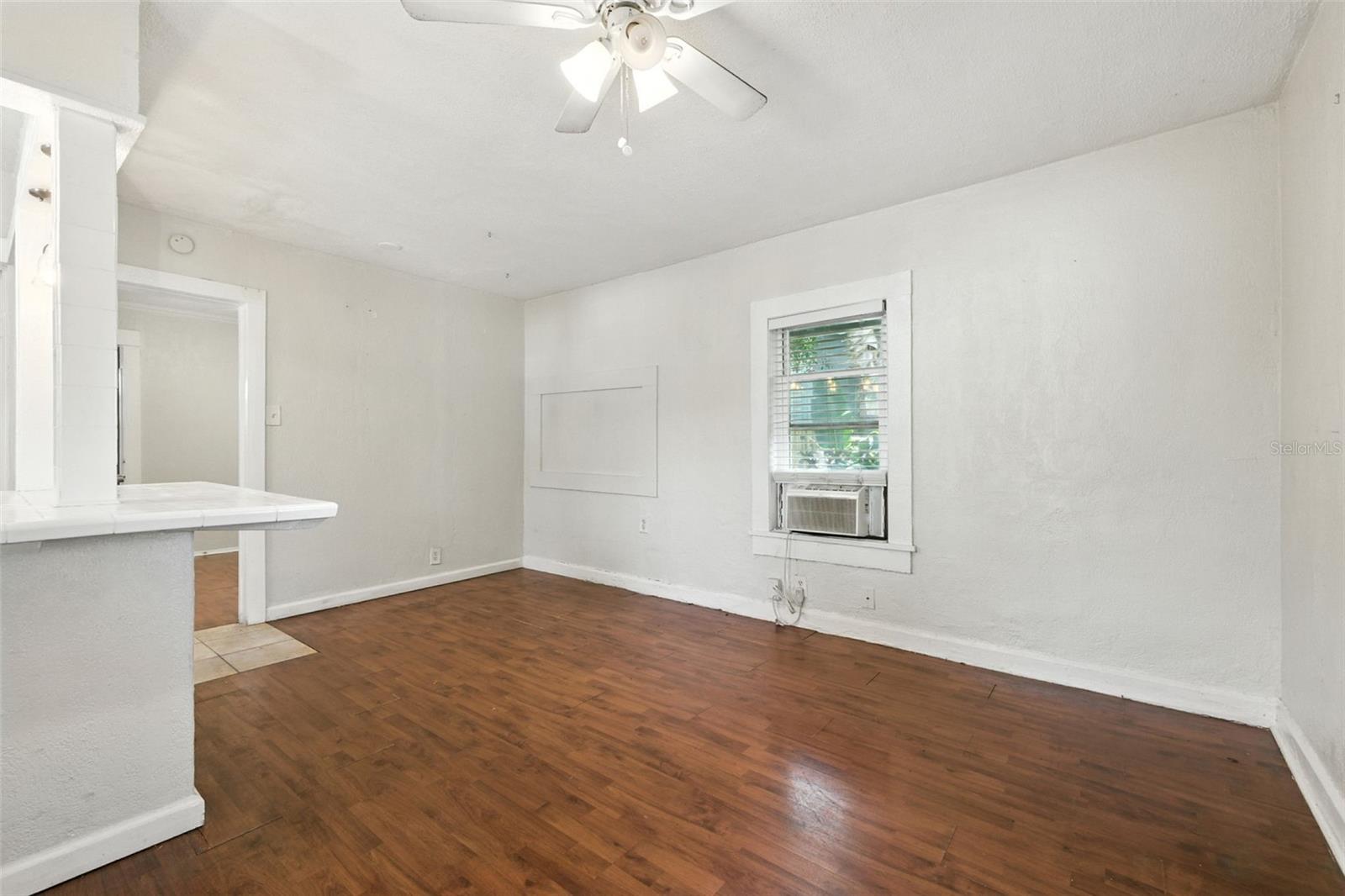 Image 6 of 42 For 1040 19th Avenue N