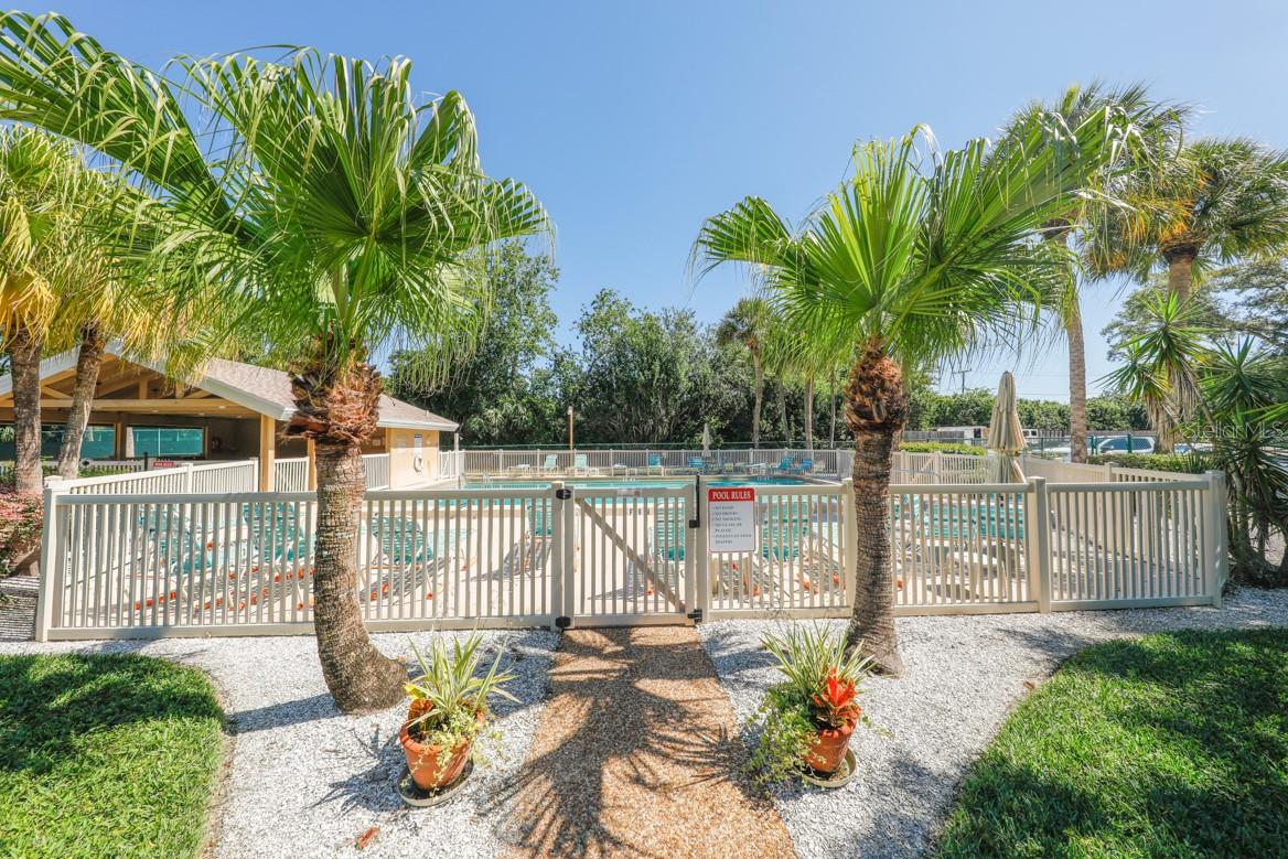 Image 24 of 29 For 4755 Village Gardens Drive 88