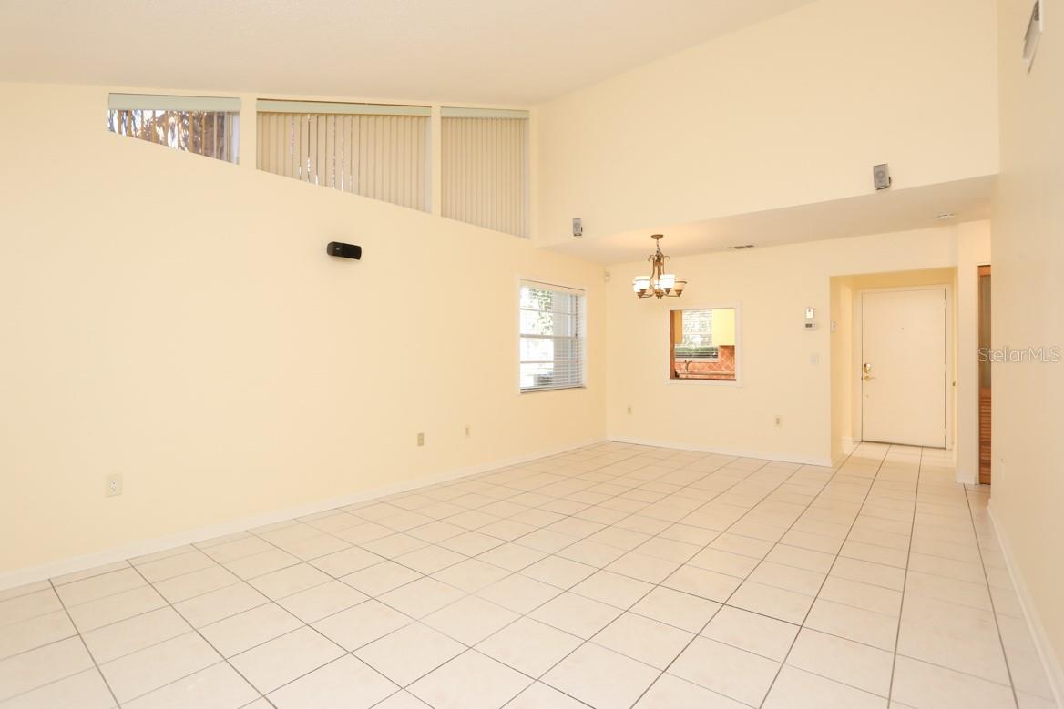 Image 8 of 29 For 4755 Village Gardens Drive 88
