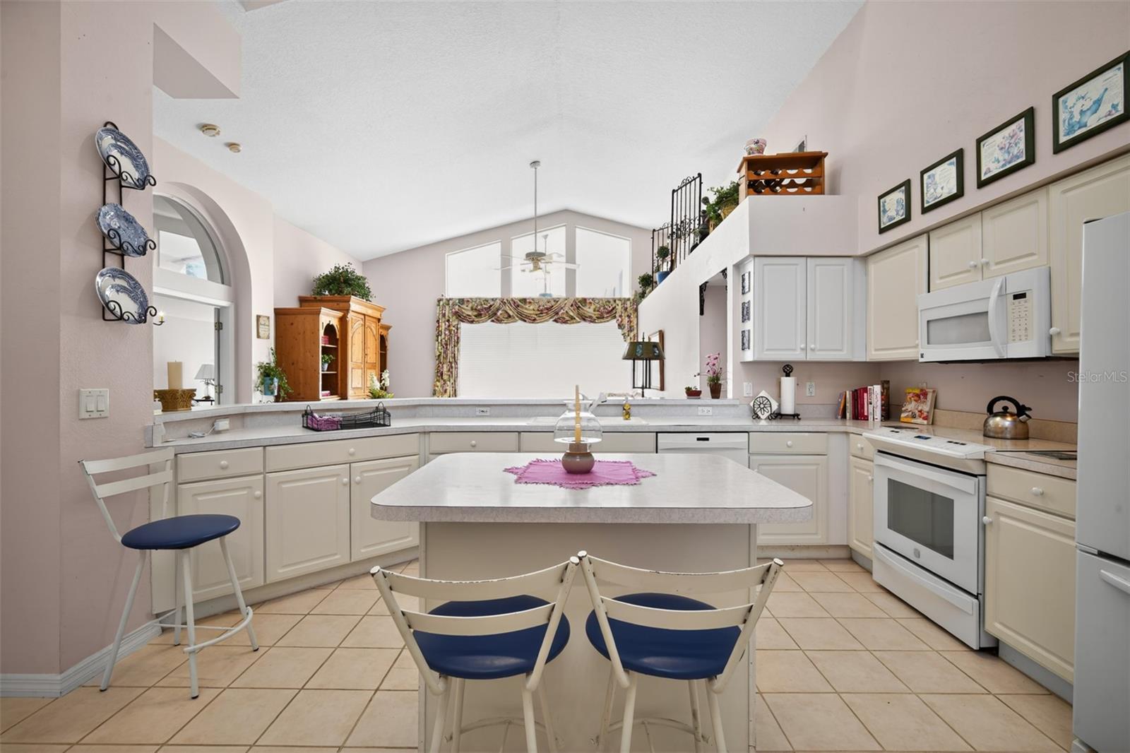 Image 10 of 21 For 16005 Ridley Place