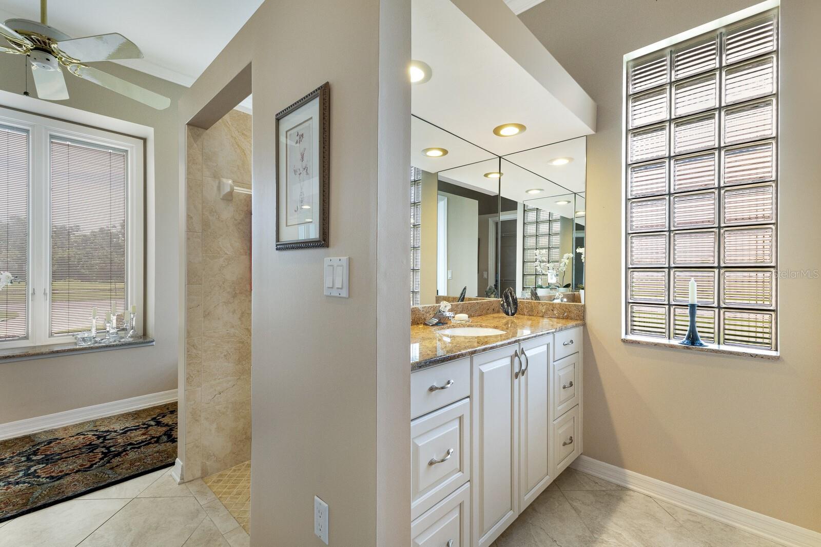 Image 14 of 48 For 2991 Wilderness Boulevard E
