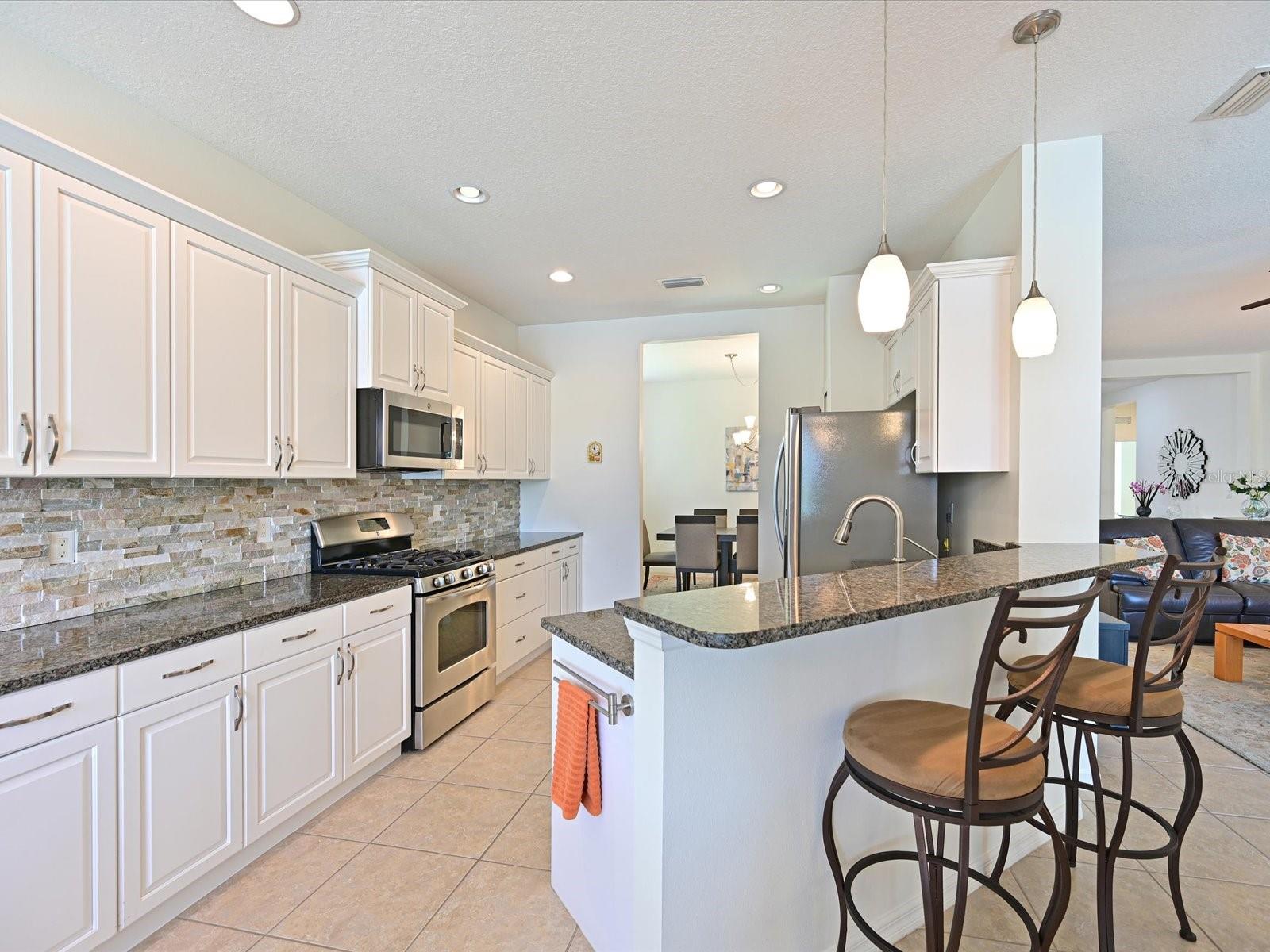 Image 16 of 51 For 11907 Forest Park Circle