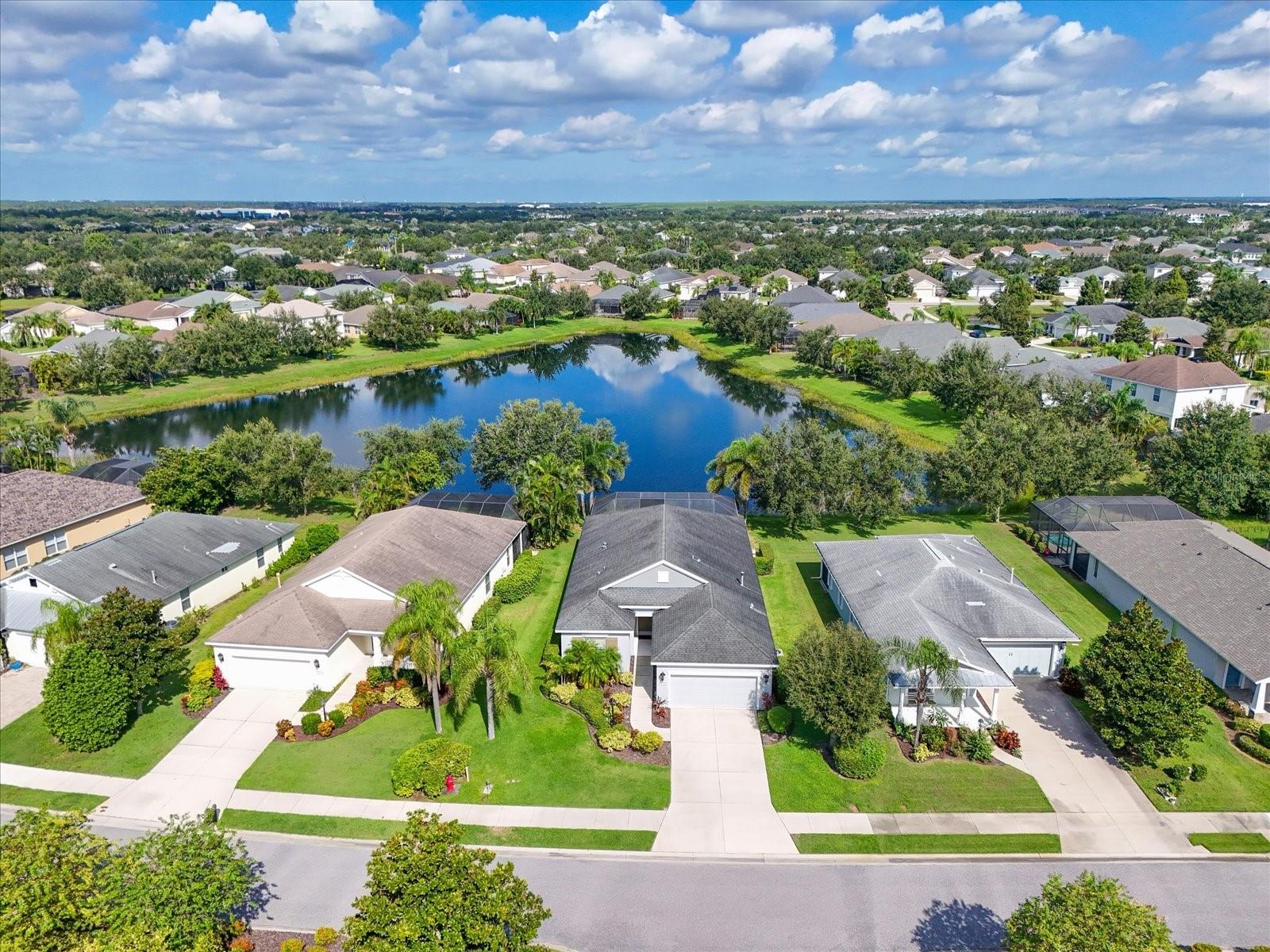 Image 4 of 51 For 11907 Forest Park Circle