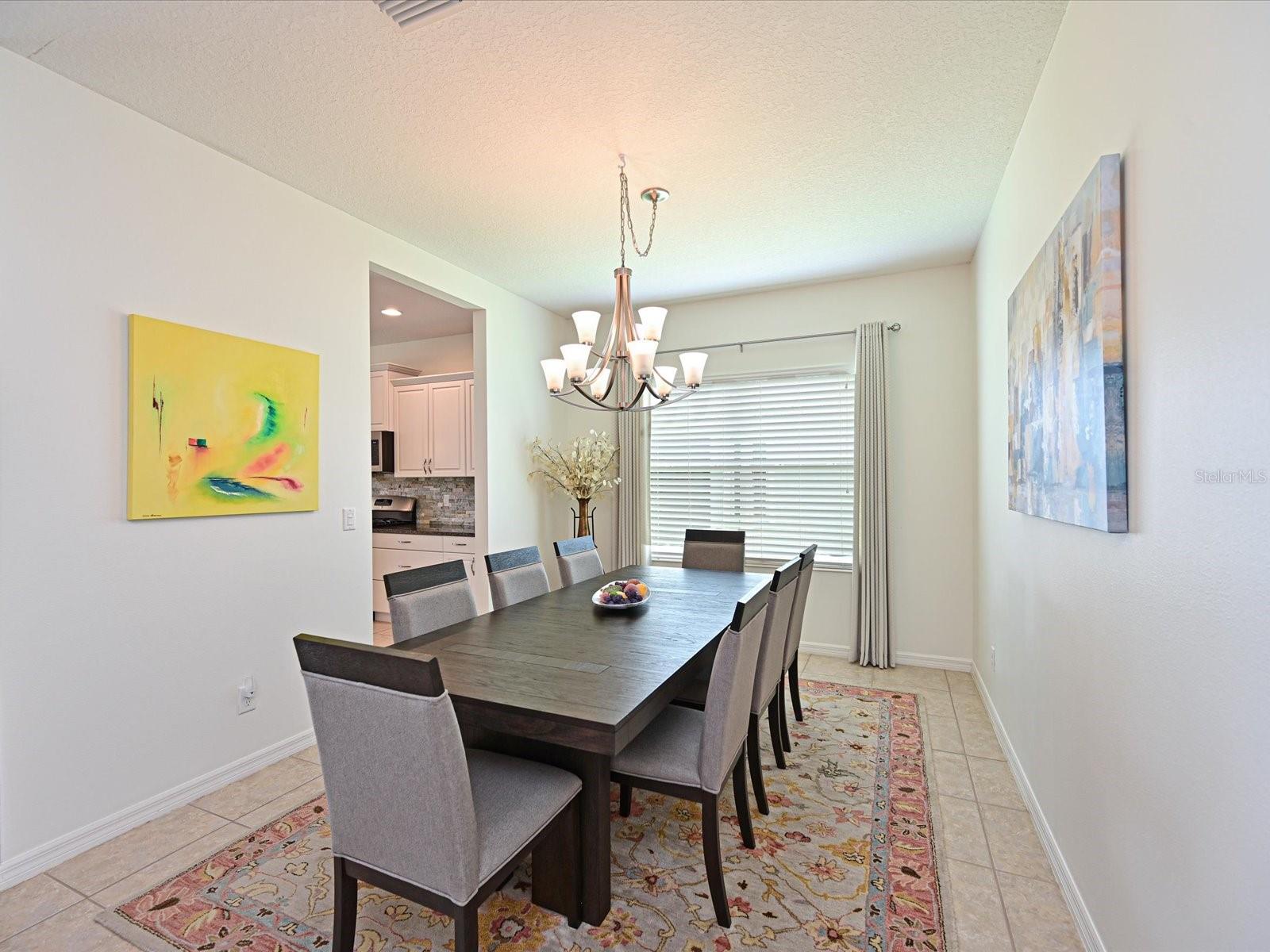 Image 7 of 51 For 11907 Forest Park Circle