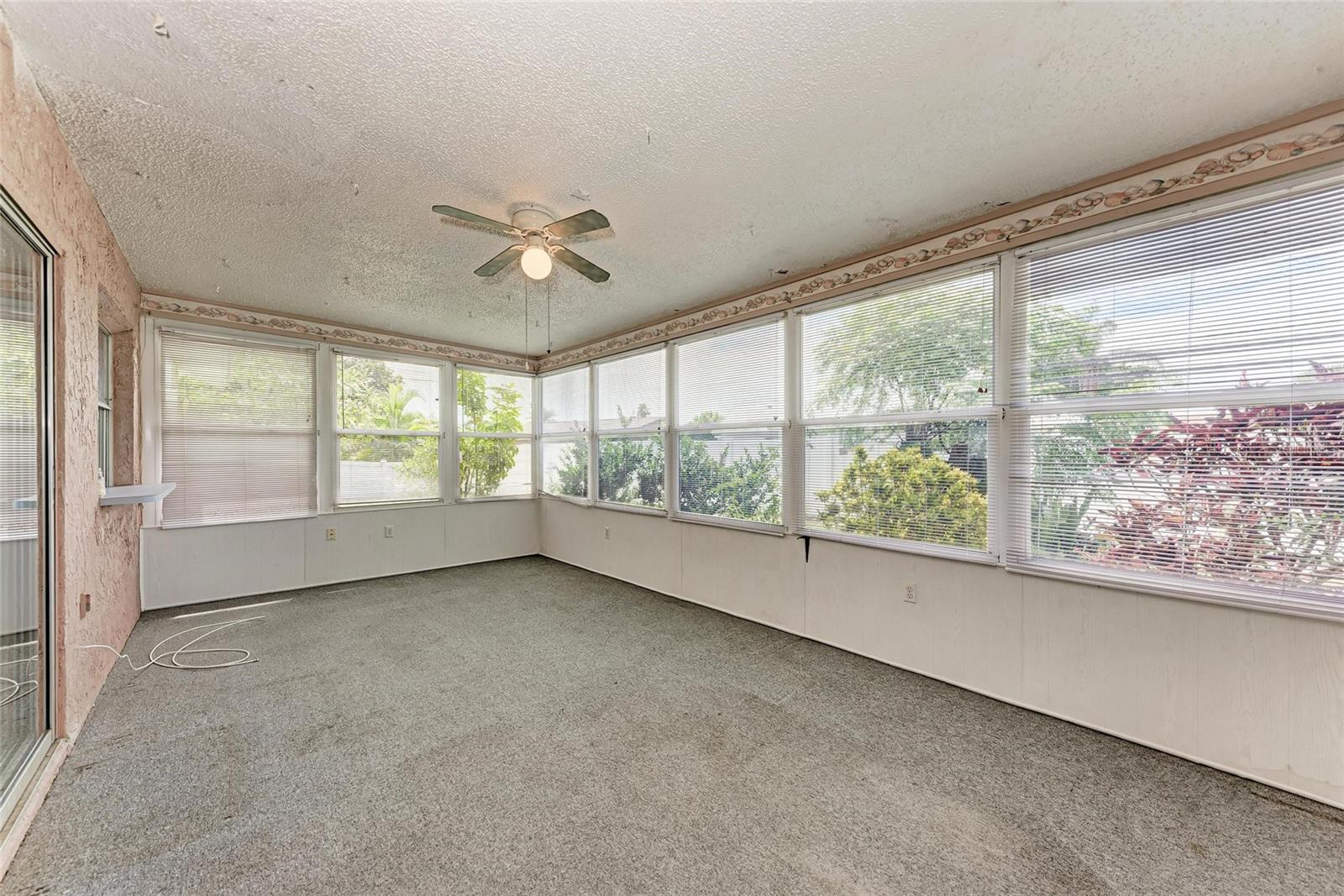 Image 24 of 34 For 7407 14th Avenue W