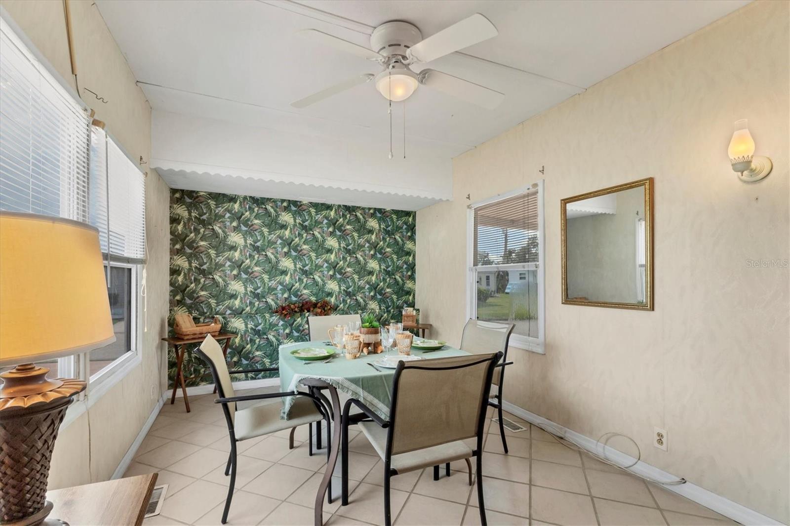Image 12 of 47 For 1413 41st Avenue E