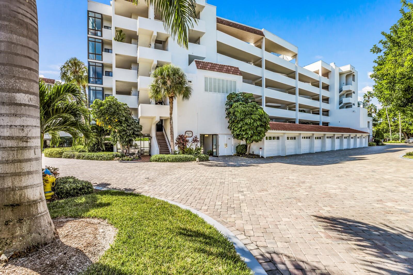Image 36 of 55 For 1445 Gulf Of Mexico Drive 304