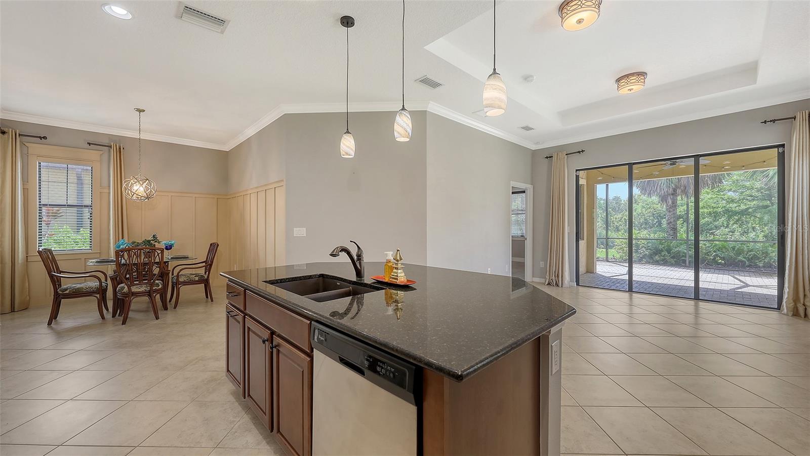 Image 15 of 56 For 10612 Glencorse Terrace