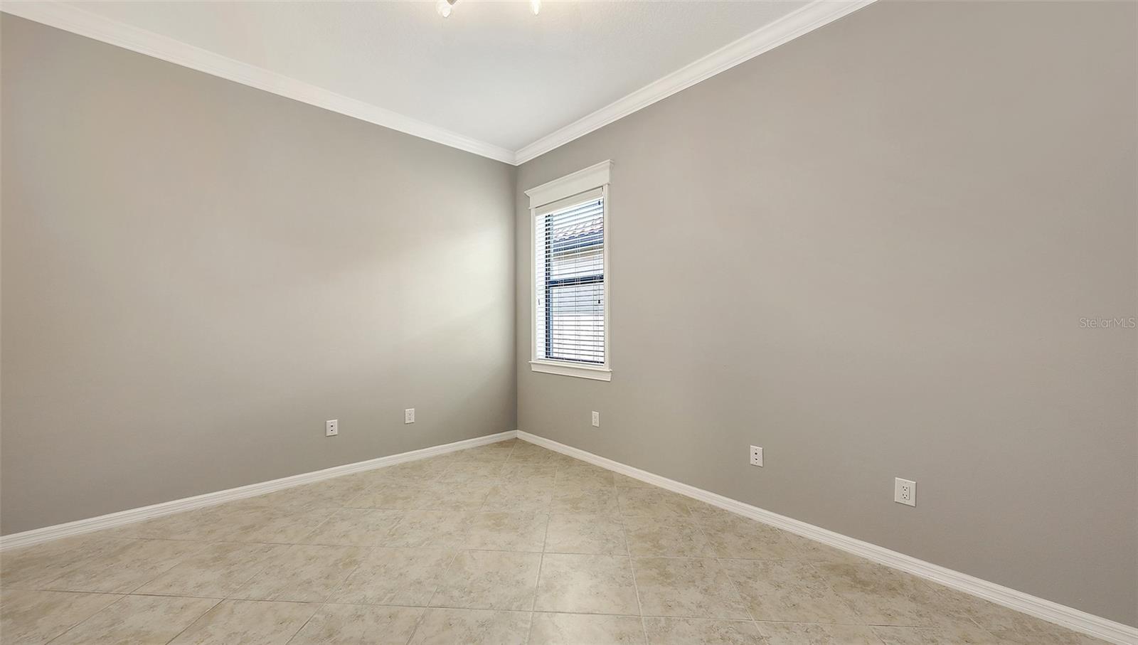 Image 31 of 56 For 10612 Glencorse Terrace