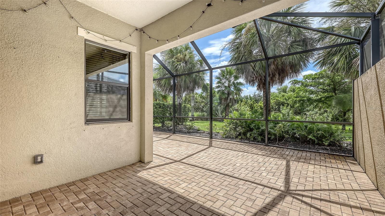 Image 38 of 56 For 10612 Glencorse Terrace