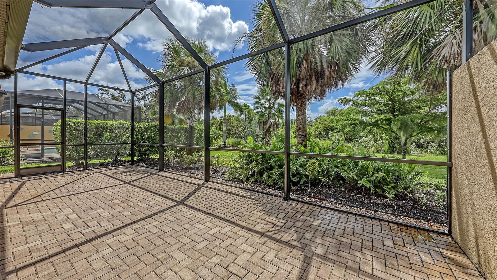 Image 40 of 56 For 10612 Glencorse Terrace