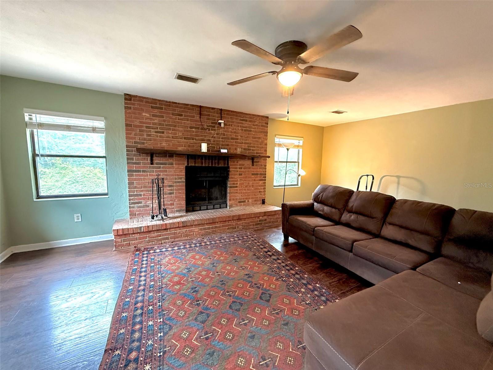 Image 10 of 25 For 4821 37th Drive