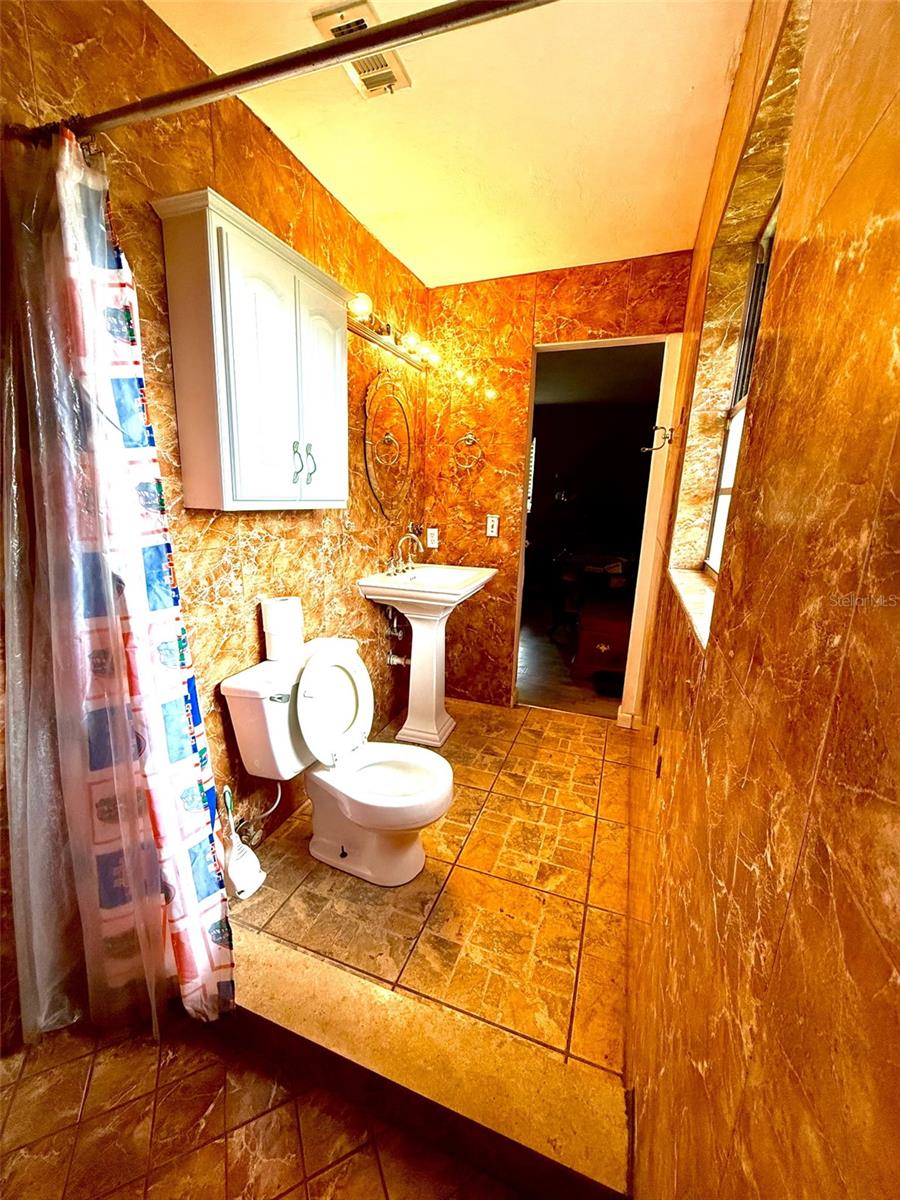 Image 14 of 25 For 4821 37th Drive