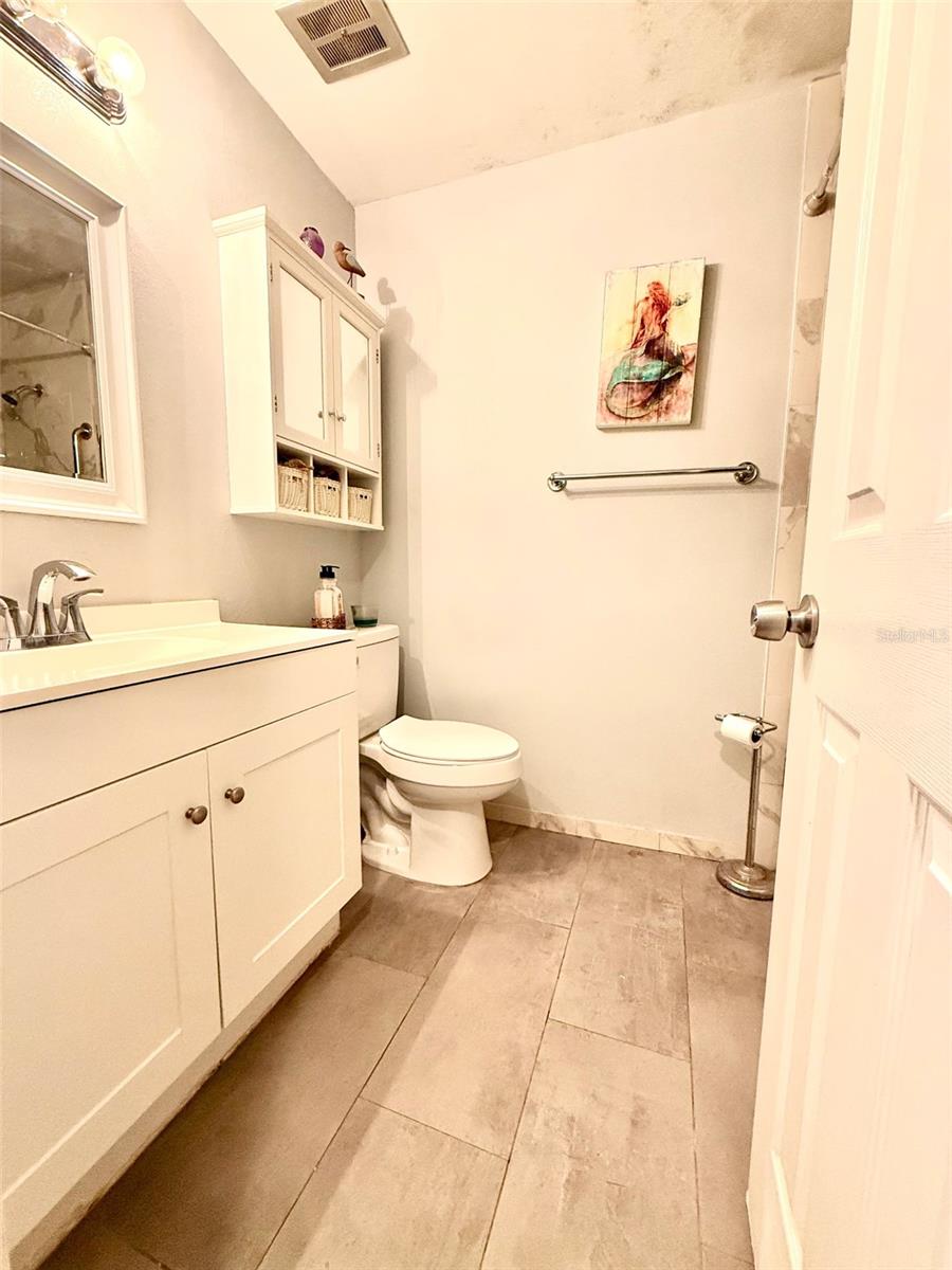 Image 19 of 25 For 4821 37th Drive