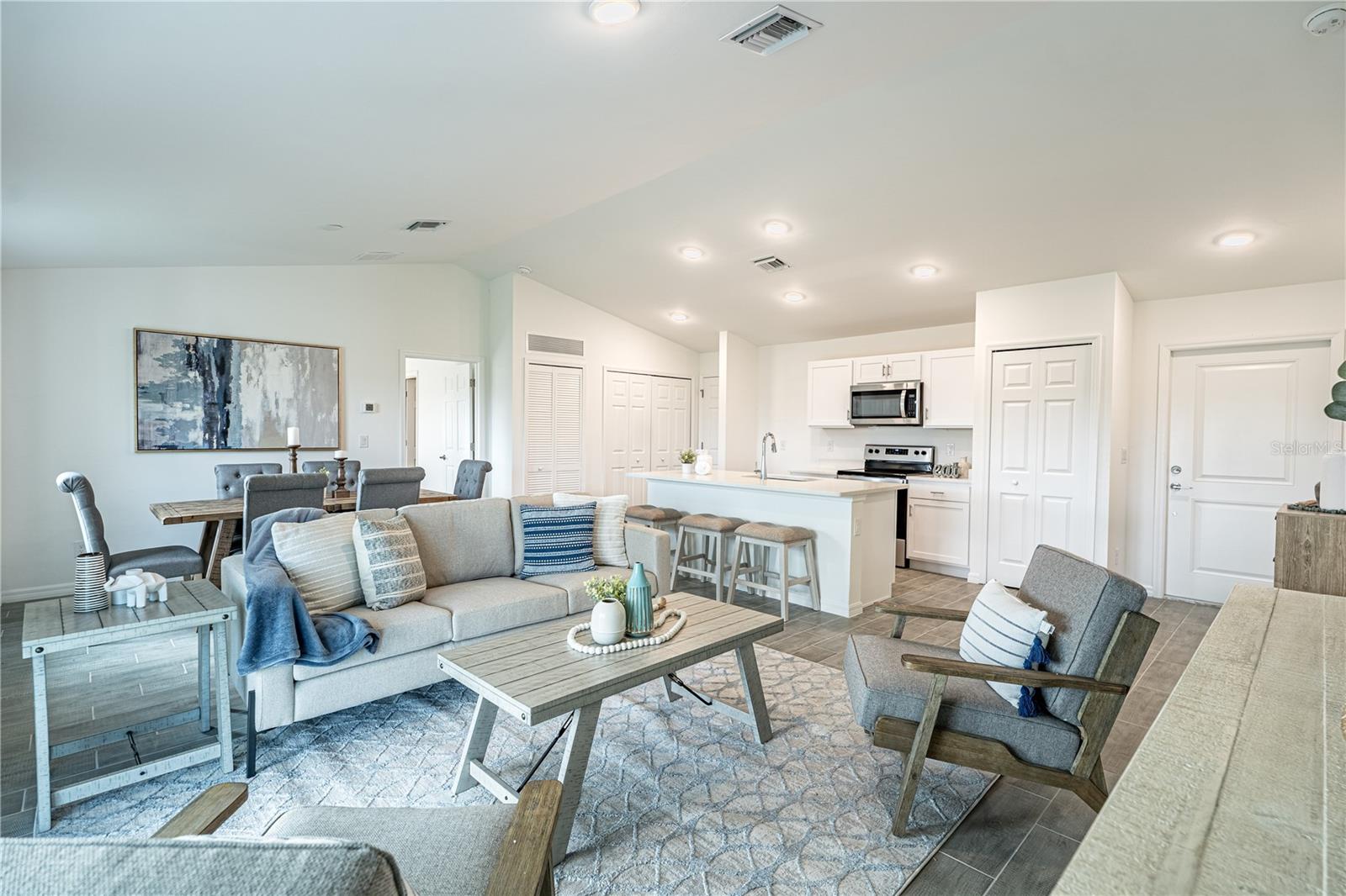 Image 3 of 9 For 23307 Rountree Avenue