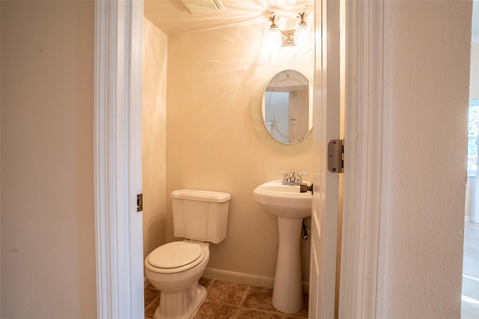 Image 6 of 20 For 7324 Phillips Street