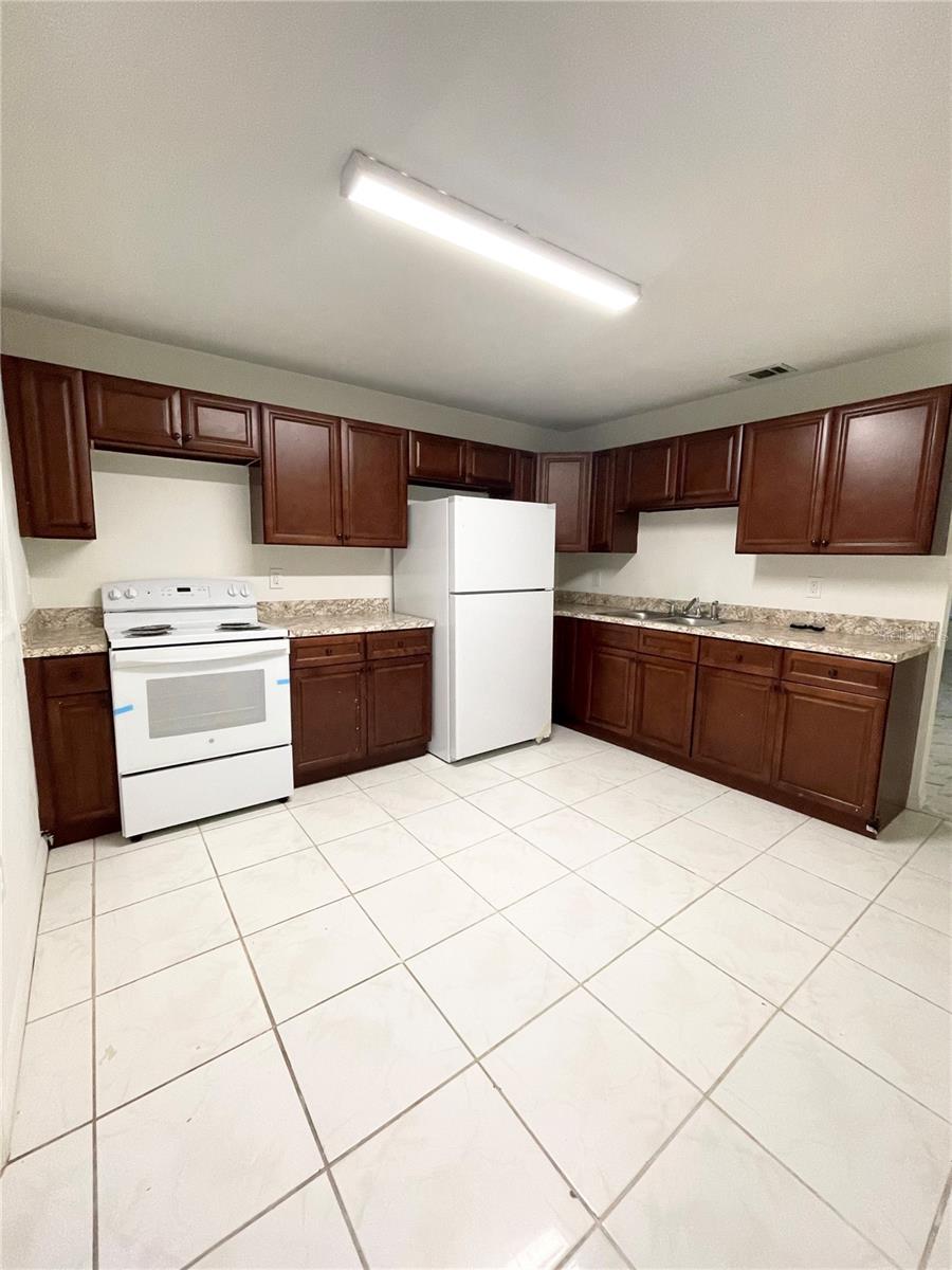 Image 4 of 15 For 428 Granada Boulevard