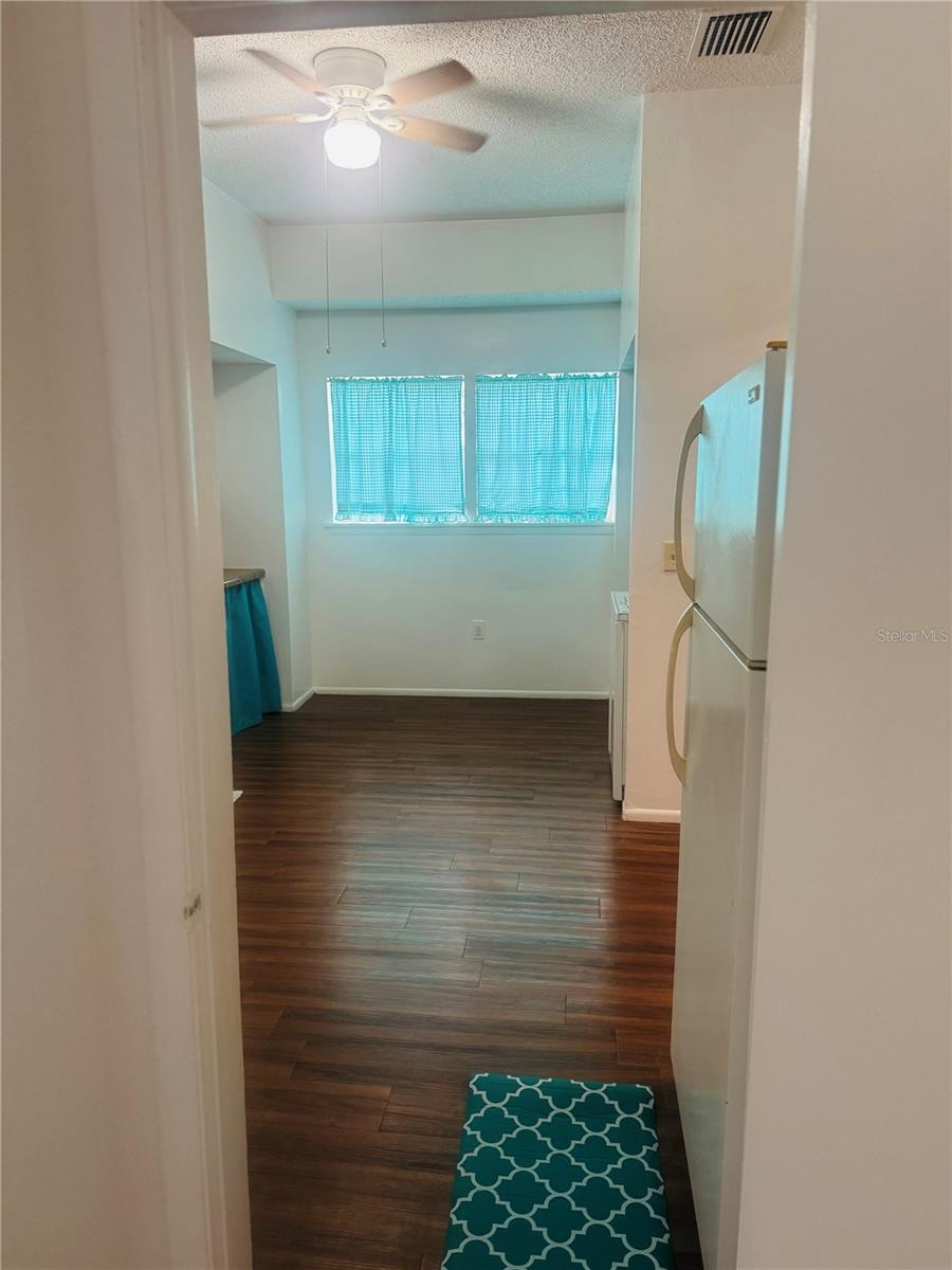 Image 11 of 16 For 1810 17th Street E