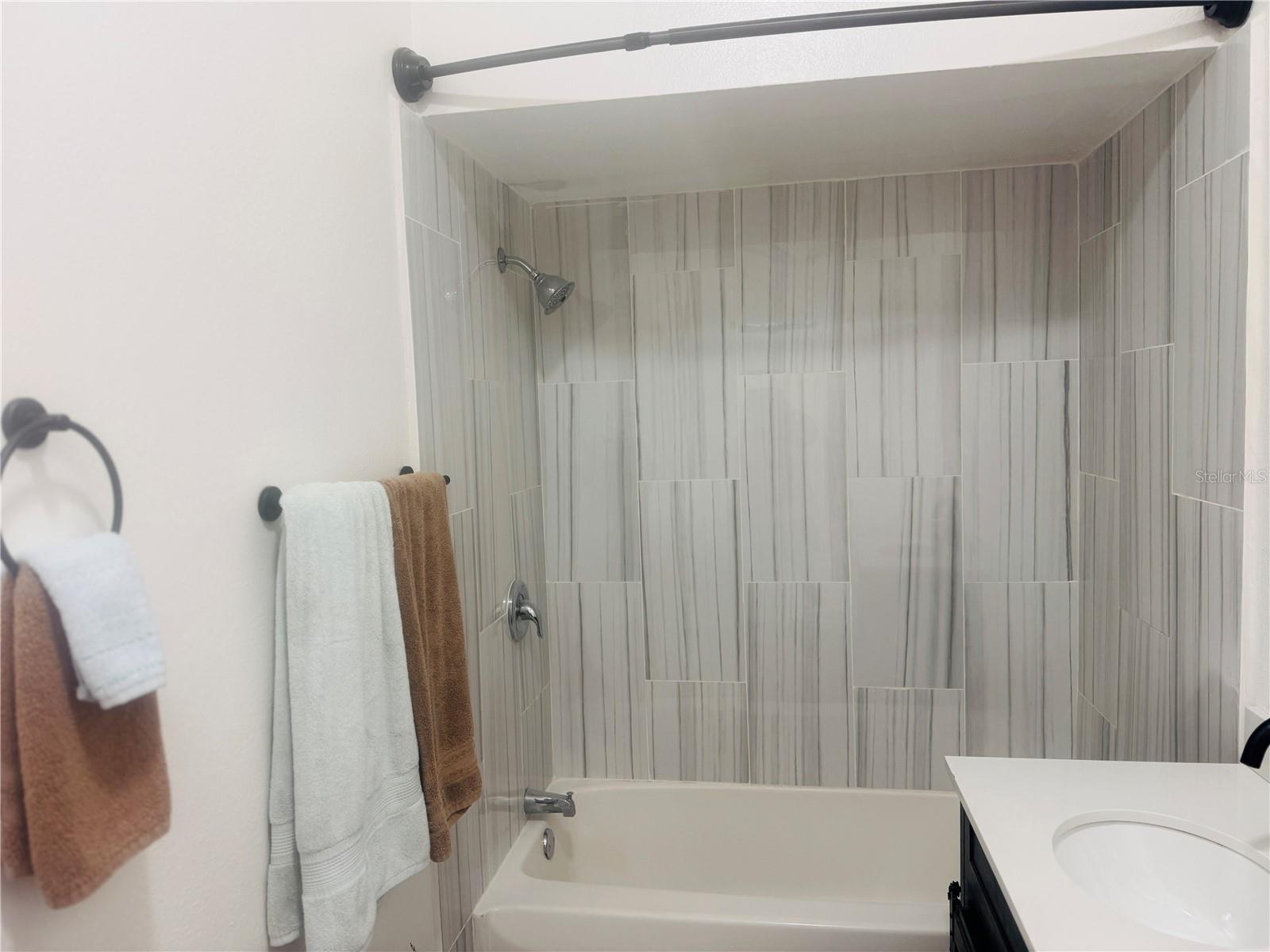 Image 17 of 18 For 1810 17th Street E