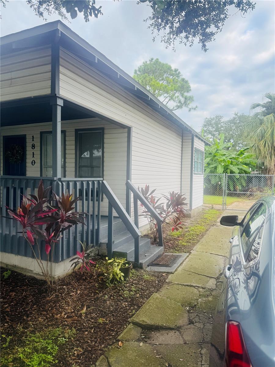 Image 2 of 16 For 1810 17th Street E
