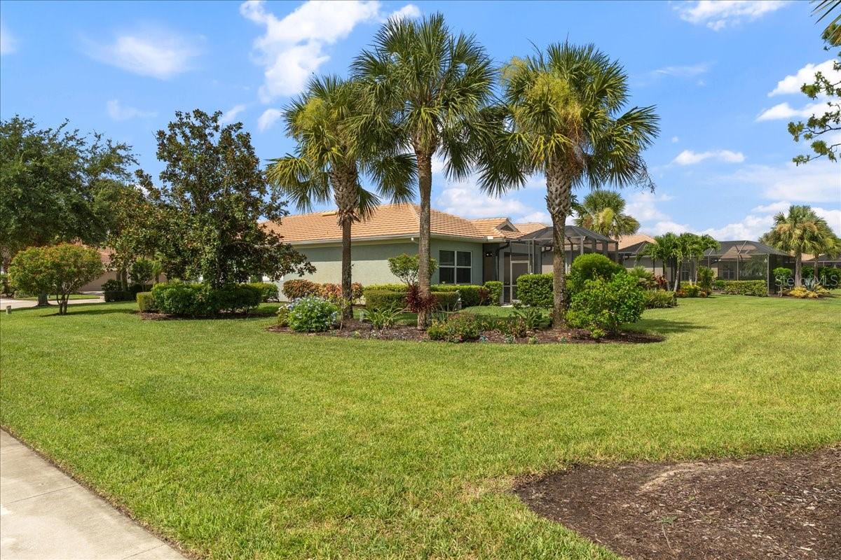 Image 3 of 39 For 10662 Camarelle Circle