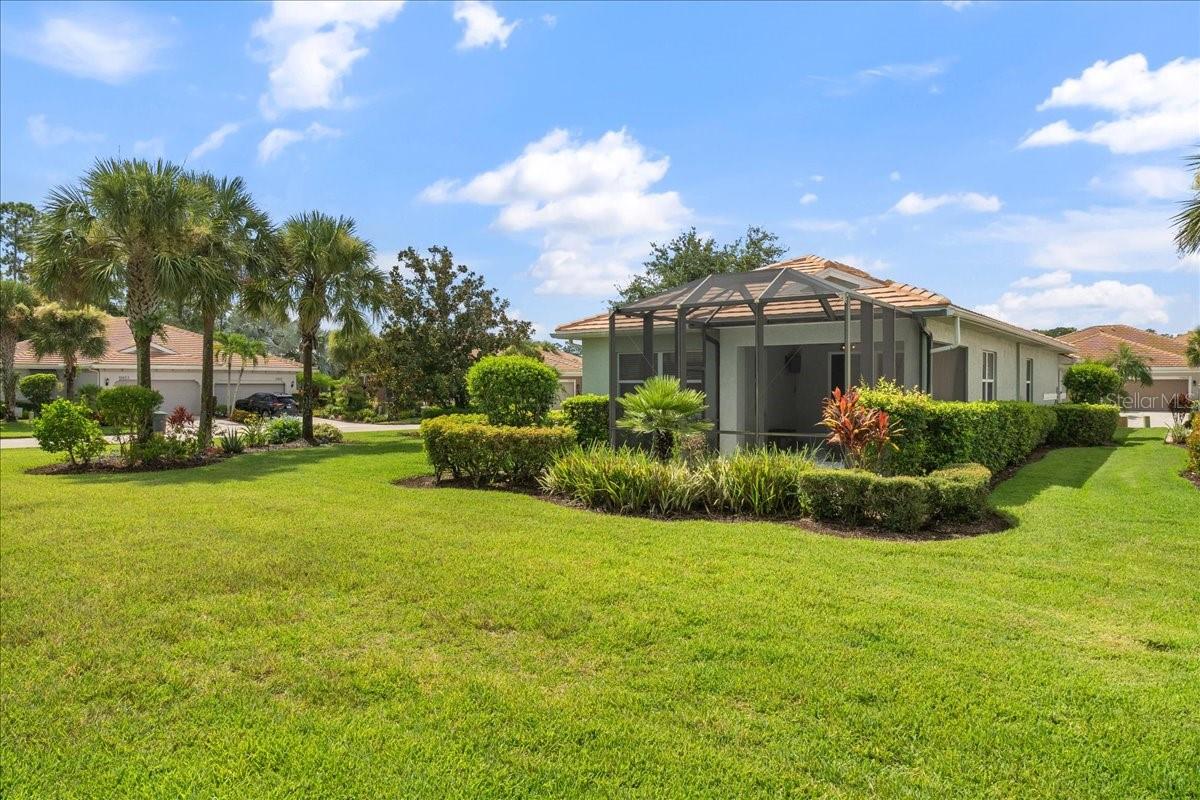 Image 4 of 39 For 10662 Camarelle Circle