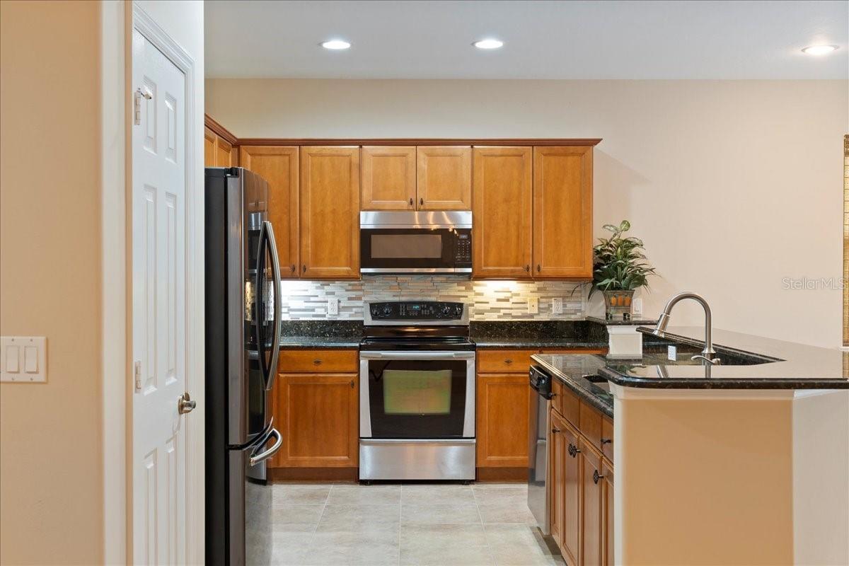Image 8 of 39 For 10662 Camarelle Circle