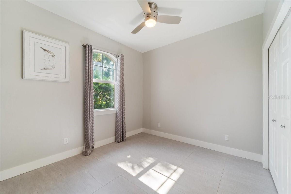 Image 17 of 40 For 10648 Camarelle Circle