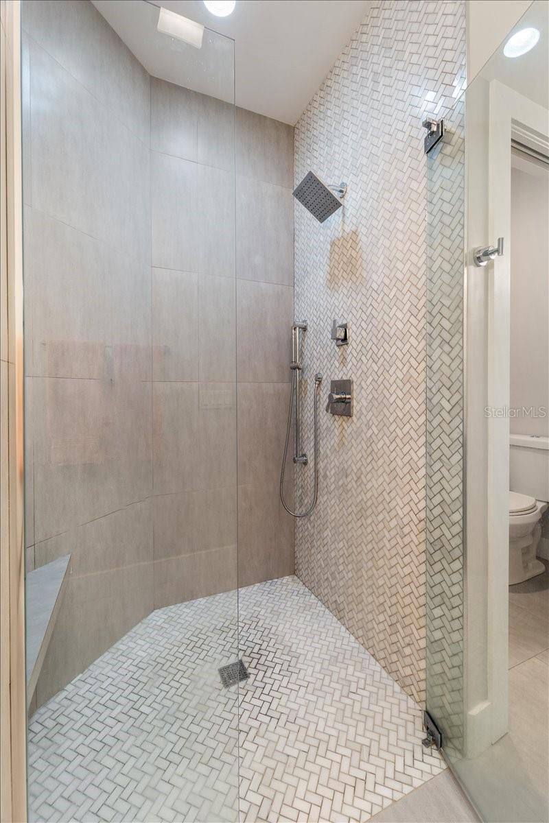 Image 21 of 40 For 10648 Camarelle Circle