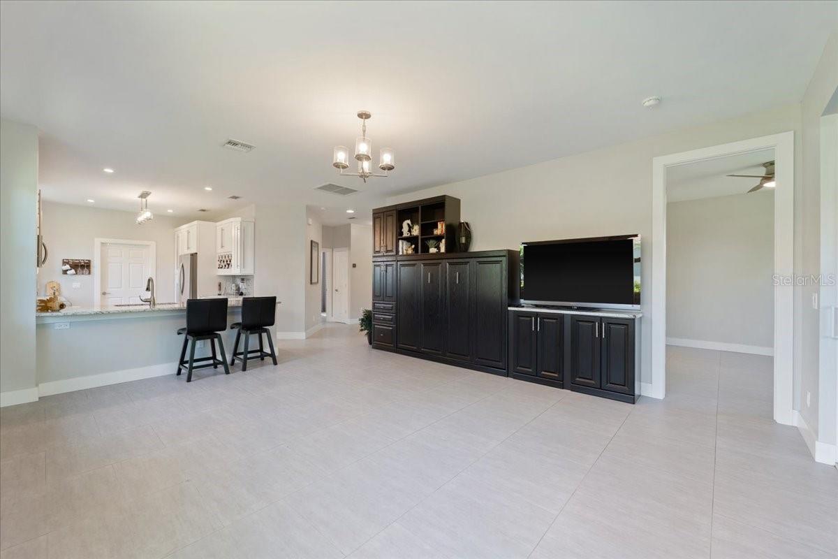 Image 8 of 40 For 10648 Camarelle Circle