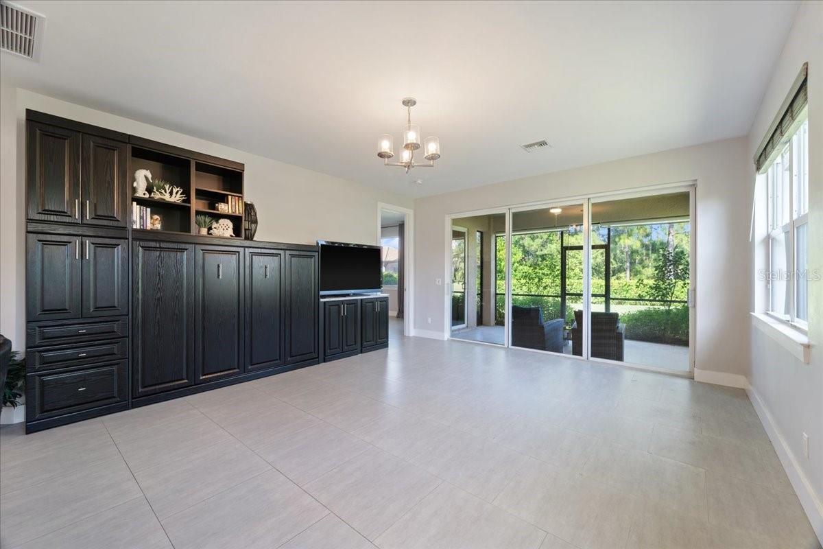 Image 9 of 40 For 10648 Camarelle Circle