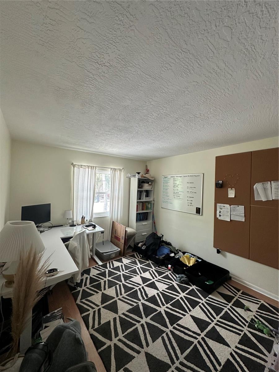 Image 6 of 10 For 3835 Almeria Avenue C3