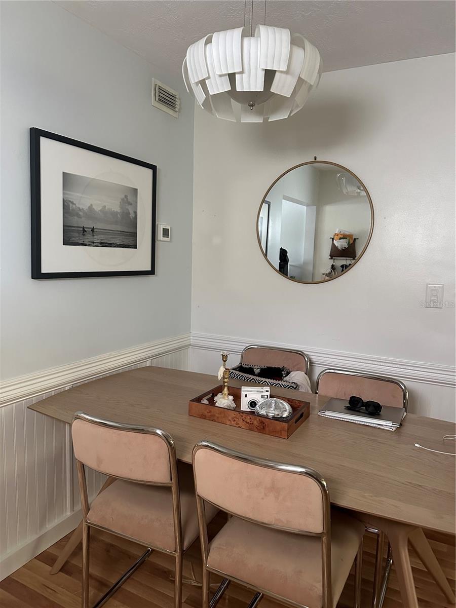 Image 7 of 10 For 3835 Almeria Avenue C3